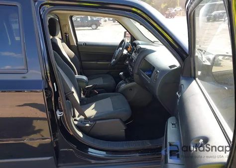 2014 Jeep Patriot Latitude z USA, uszkodzony, nr VIN 1C4NJRFB9ED644449